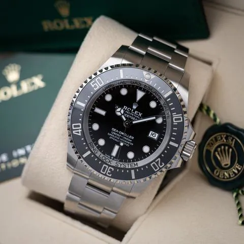 Rolex Sea-Dweller Deepsea 136660 44mm Stainless steel Black