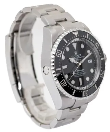 Rolex Sea-Dweller Deepsea 136660 44mm Stainless steel Black 3