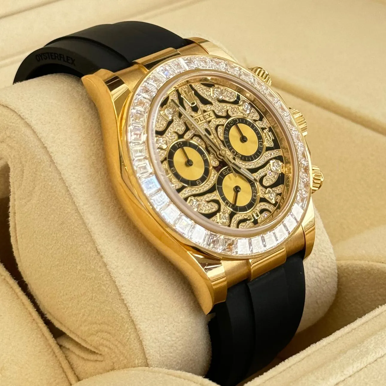 Rolex Daytona 116588TBR 40mm Yellow gold Black and Golden and Artistic dial 2