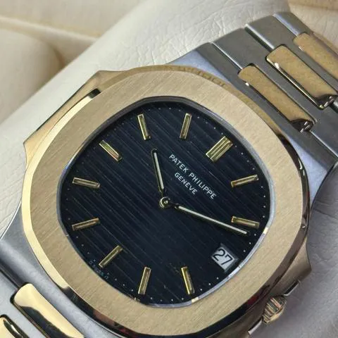 Patek Philippe Nautilus 3700 42mm Yellow gold and Stainless steel Black 1