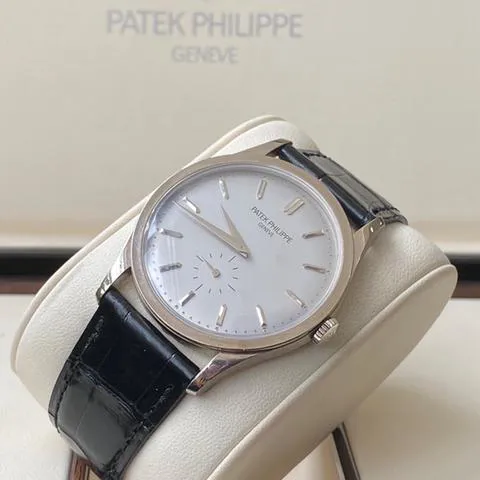 Patek Philippe Calatrava 5196G-001 37mm White gold Silver 1