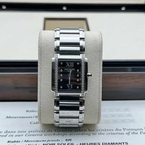 Patek Philippe Twenty~4 4910/10A-001 25mm Stainless steel Black