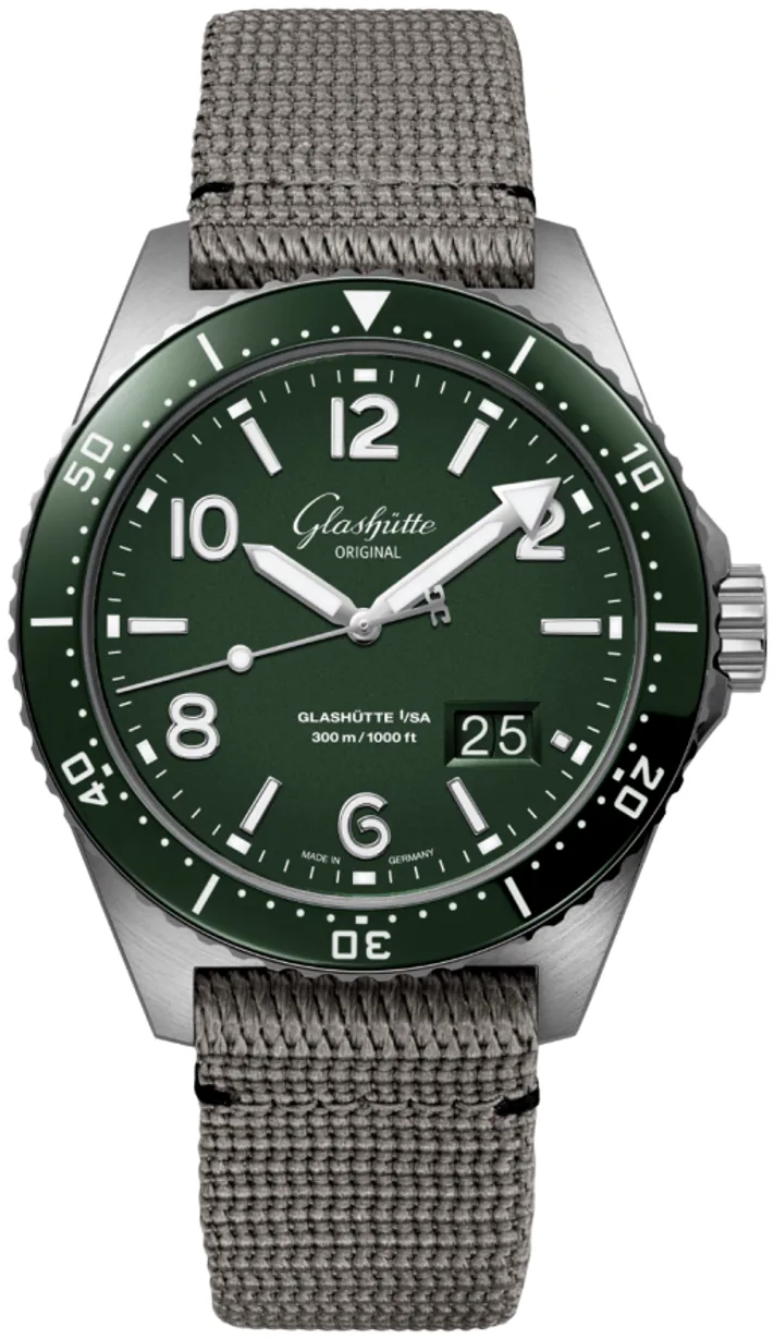 Glashütte SeaQ Panorama Date 1-36-13-07-83-34 43mm Stainless steel Green