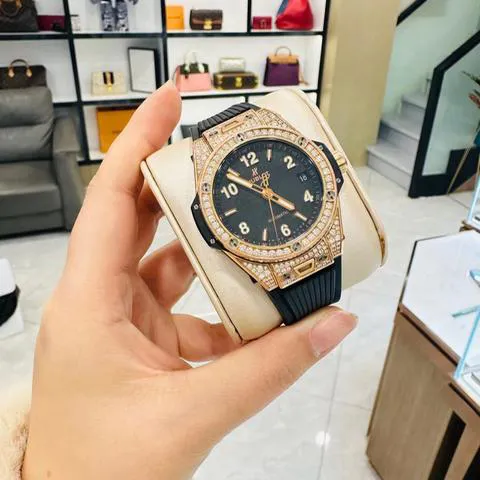 Hublot Big Bang 465.OX.1180.RX.1604 39mm Yellow gold Black