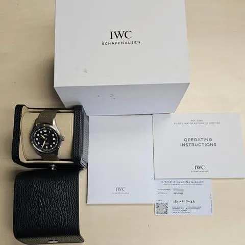 IWC Pilot IW326805 39mm Stainless steel Black 6