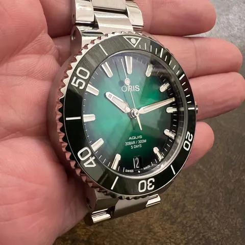 Oris Aquis 01 400 7769 4157-07 8 22 09PEB 41mm Stainless steel Green