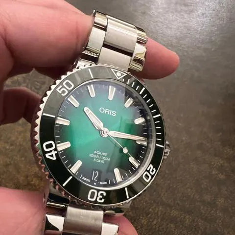 Oris Aquis 01 400 7769 4157-07 8 22 09PEB 41mm Stainless steel Green 3