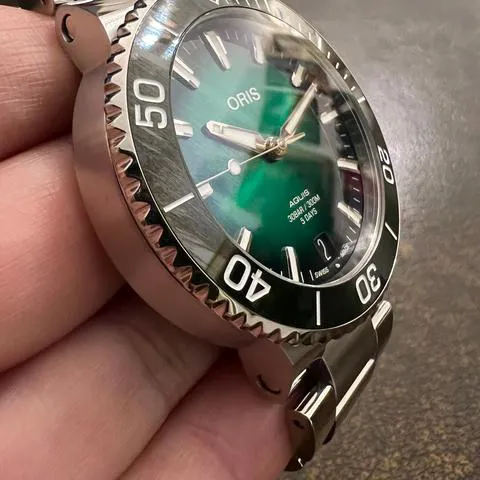 Oris Aquis 01 400 7769 4157-07 8 22 09PEB 41mm Stainless steel Green 6