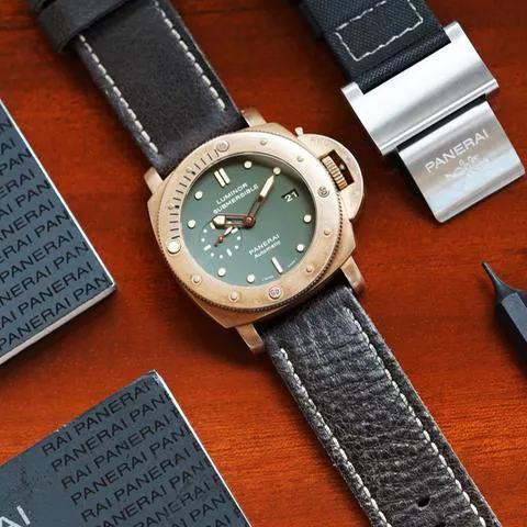 Panerai Luminor Submersible PAM 00382 47mm Bronze Green 2