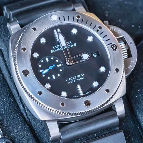 Panerai Submersible PAM 01305 47mm Titanium Black 3