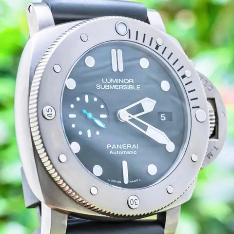 Panerai Submersible PAM 01305 47mm Titanium Black 9