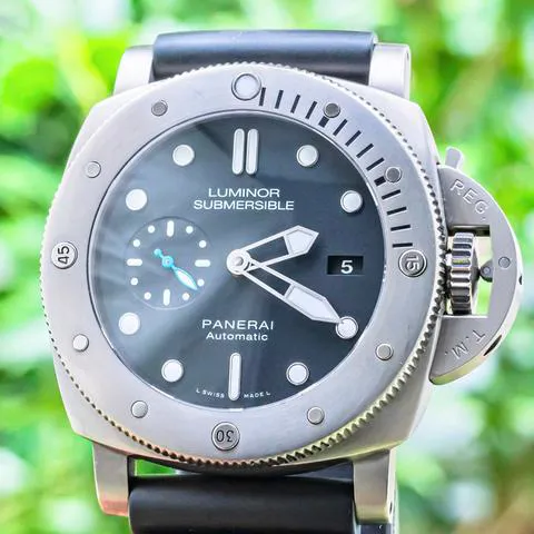 Panerai Submersible PAM 01305 47mm Titanium Black 10