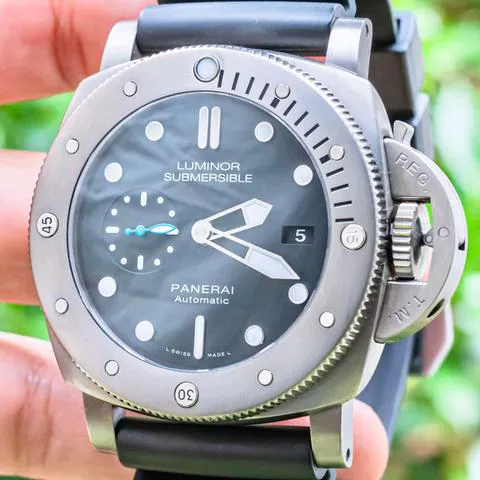 Panerai Submersible PAM 01305 47mm Titanium Black 11