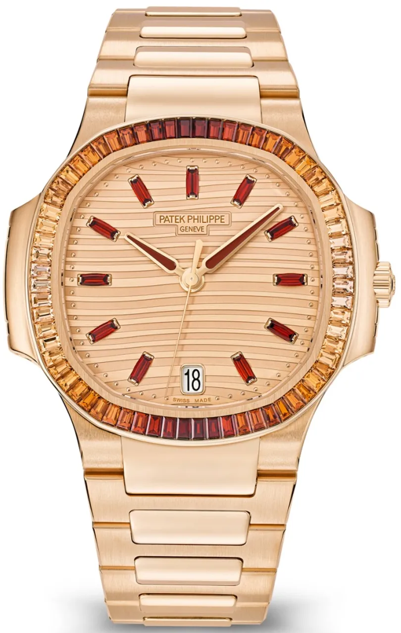 Patek Philippe Nautilus 7118/1300R-001 35mm Rose gold and 18k rose gold Rose