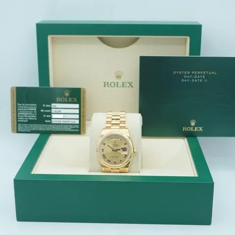 Rolex Day-Date 36 118238 36mm Yellow gold Champagne 1