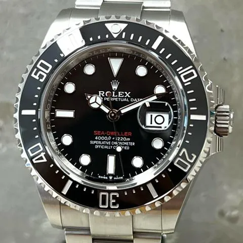 Rolex Sea-Dweller 126600 43mm Stainless steel Black