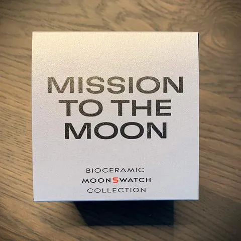 Swatch Moonswatch SO33M100 42mm Ceramic Black 2