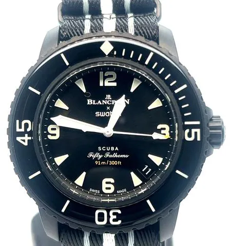 Swatch Scuba Fifty Fathoms SO35B400 42.5mm Ceramic Black