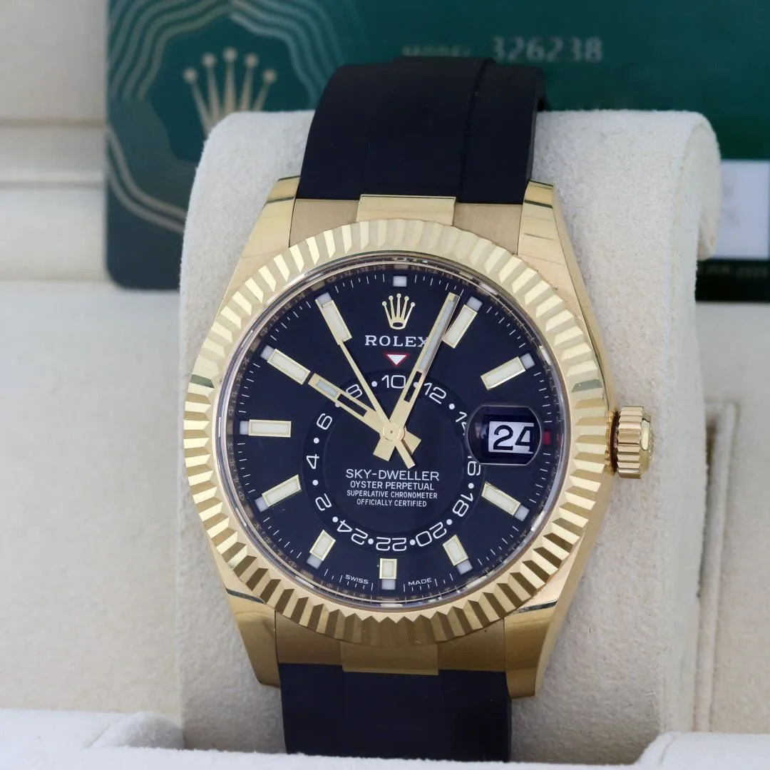 Rolex Sky-Dweller 42mm 18k yellow gold Black 2