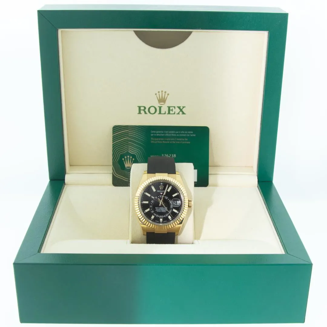 Rolex Sky-Dweller 42mm 18k yellow gold Black 3