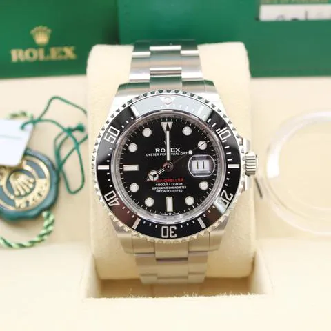 Rolex Sea-Dweller 126600 43mm Stainless steel Black