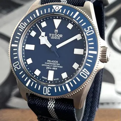 Tudor Pelagos 25707B/24 42mm Titanium Blue 6