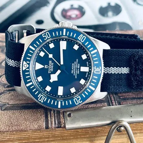 Tudor Pelagos 25707B/24 42mm Titanium Blue 13