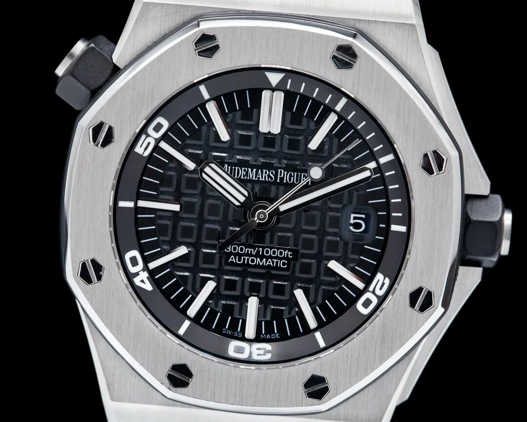 Audemars Piguet Royal Oak Offshore Diver 15703ST.OO.A002CA.01 42mm Stainless steel Black 1