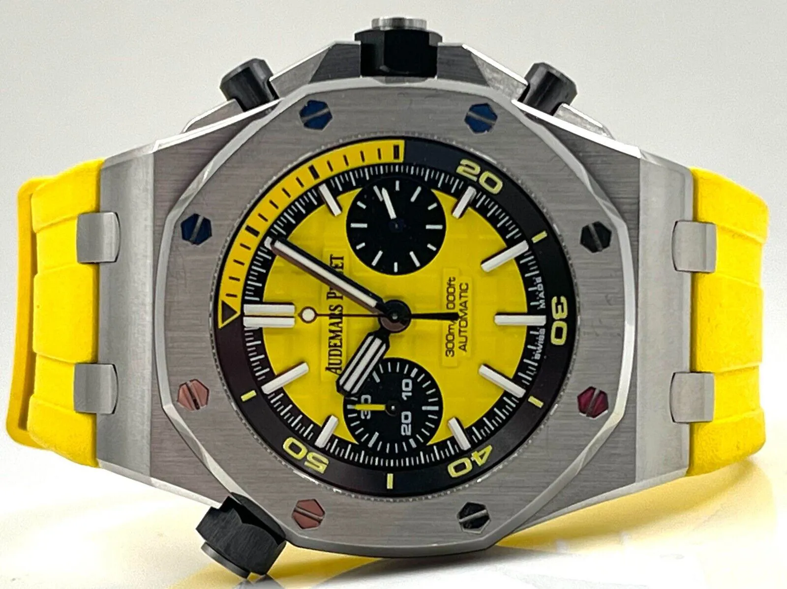 Audemars Piguet Royal Oak Offshore Diver 26703ST 42mm Stainless steel Yellow 7