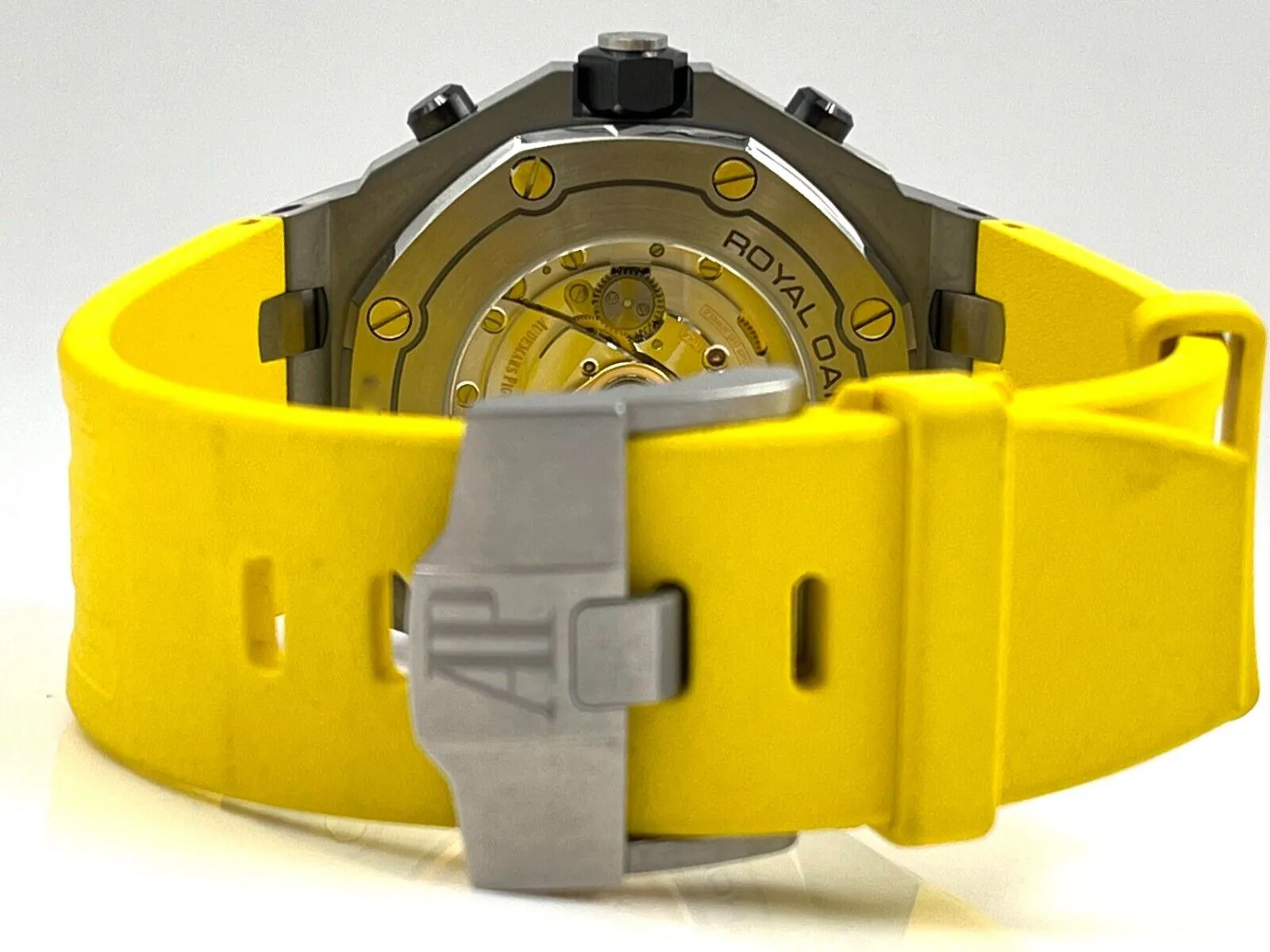 Audemars Piguet Royal Oak Offshore Diver 26703ST 42mm Stainless steel Yellow 9