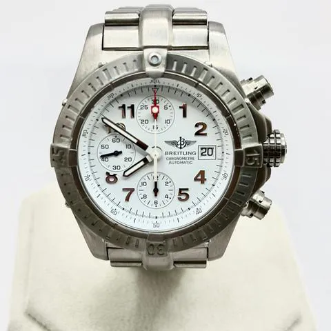 Breitling Avenger E13360 44mm Titanium White