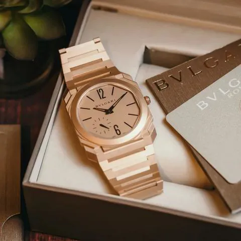 Bulgari Octo 102912 40mm Rose gold Gold 1