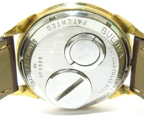 Bulova Accutron B26930 38mm 2