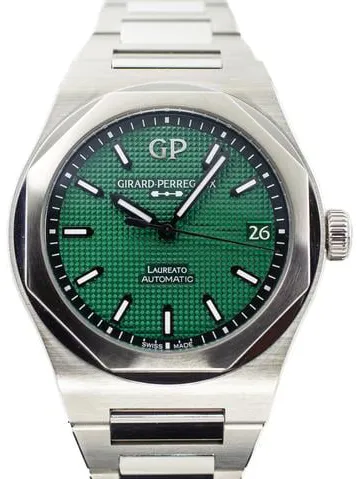 Girard-Perregaux Laureato 81010-11-3153- 42mm Stainless steel Green