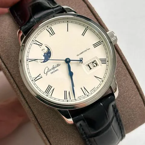 Glashütte Senator Panorama Date Moon Phase 100-04-32-12-50 40mm Stainless steel White