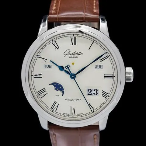 Glashütte Senator Perpetual Calendar 100-02-22-12-05 42mm Stainless steel White