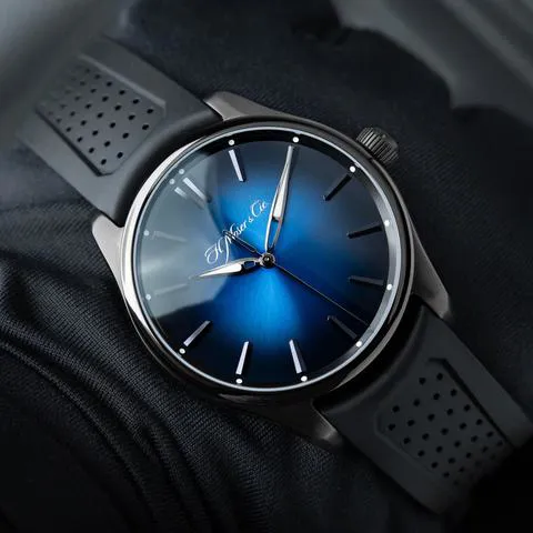 H. Moser & Cie. Pioneer 3200-1205 43mm Stainless steel Blue 1