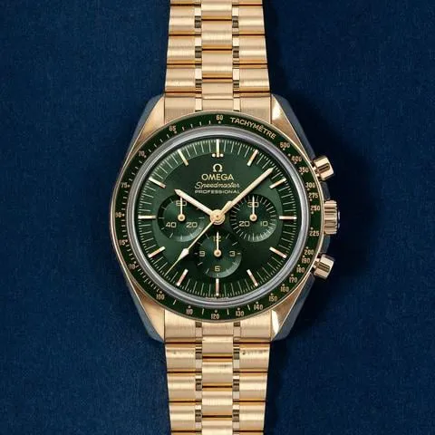 Omega Speedmaster Moonwatch 310.63.42.50.10.001 42mm Yellow gold Green