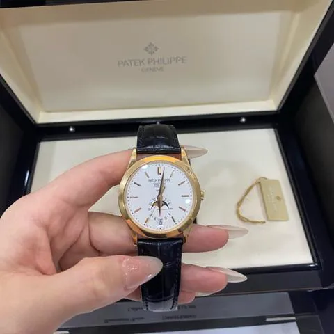 Patek Philippe Annual Calendar 5396R-011 38mm Rose gold Silver