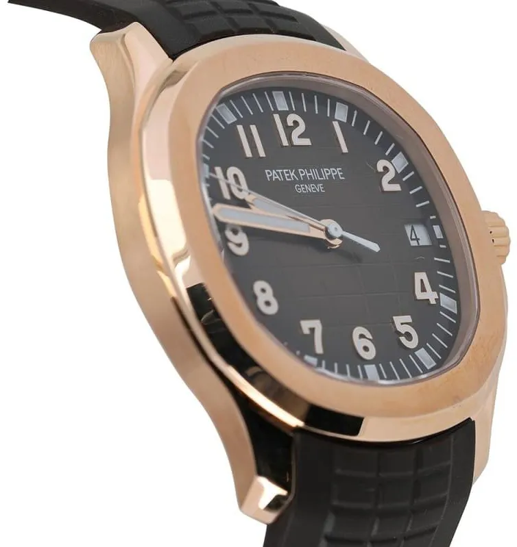 Patek Philippe Aquanaut 5167R-001 40.8mm Rose gold Brown 2