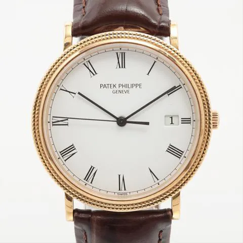 Patek Philippe Calatrava 3944J 33mm Yellow gold White