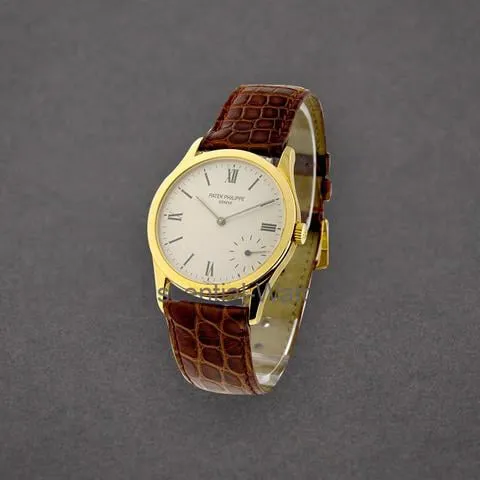 Patek Philippe Calatrava 5026J 33.5mm Yellow gold