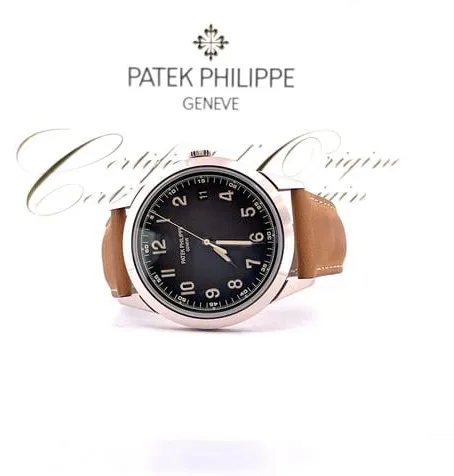 Patek Philippe Calatrava 5226G-001 40mm White gold Gray