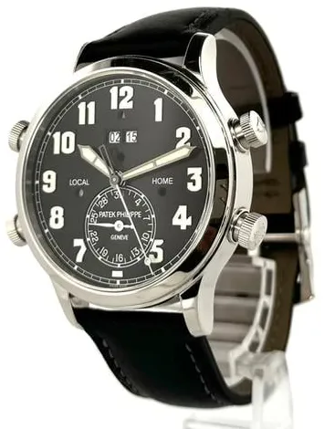 Patek Philippe Calatrava 5520P-001 42mm Platinum Black 1