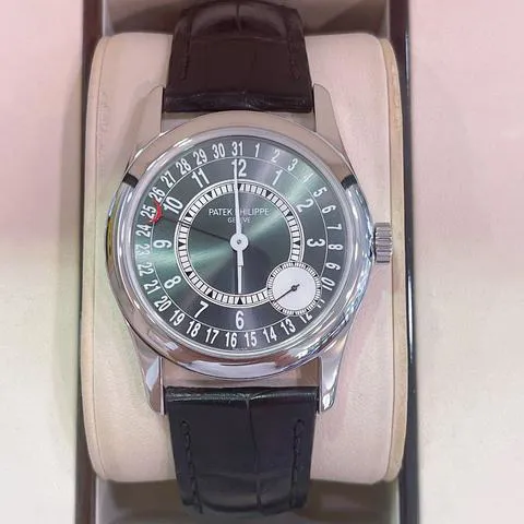 Patek Philippe Calatrava 6000G-010 37mm White gold Gray