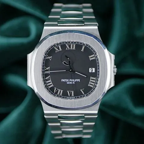 Patek Philippe Nautilus 3710/1A-001 42mm Stainless steel Black