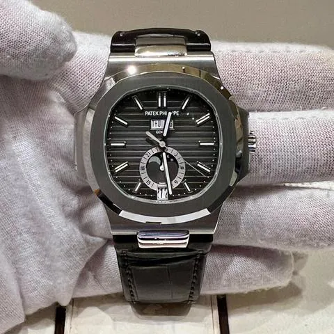 Patek Philippe Nautilus 5726A-001 40.5mm Stainless steel Black