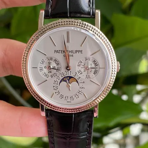 Patek Philippe Perpetual Calendar 5139G-001 White gold White