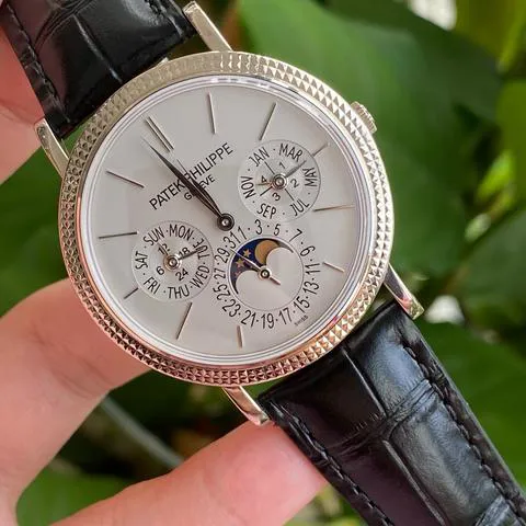 Patek Philippe Perpetual Calendar 5139G-001 White gold White 2