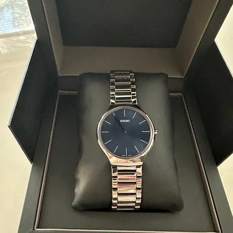 Rado True Thinline R27955022 39mm Ceramic Blue